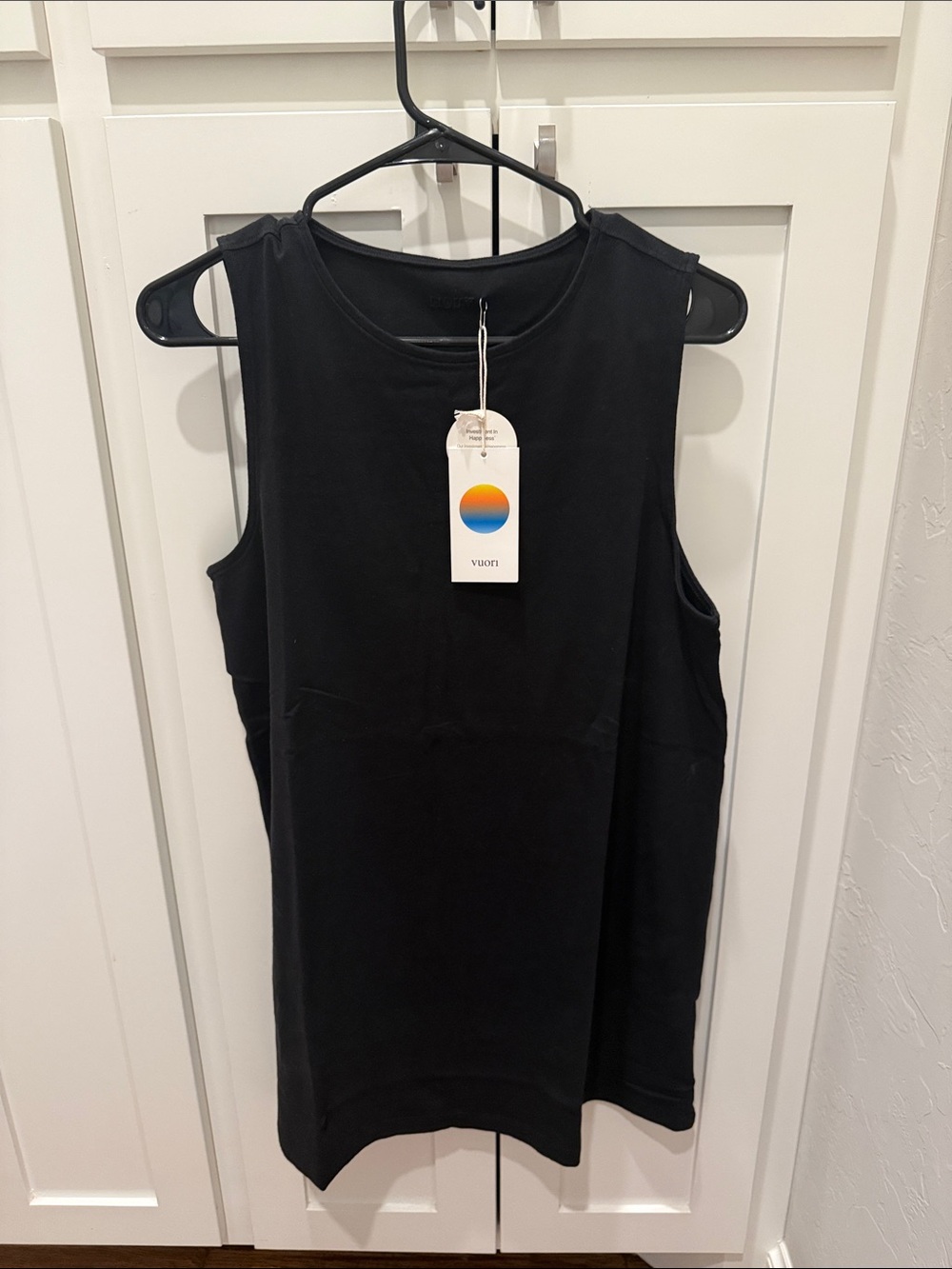 Vuori Black Sleeveless Mini Shift Dress